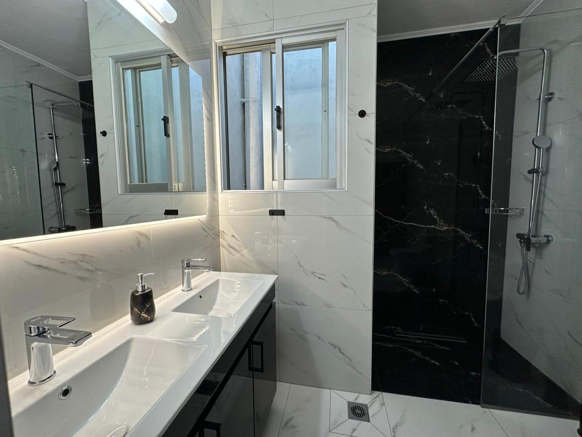 W Pearl Suite Nea Peramos (Macedonia) Exterior foto